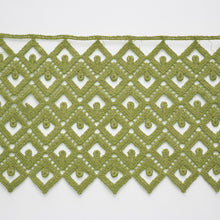 Load image into Gallery viewer, Lace Trim (Geometric - 5&quot;)
